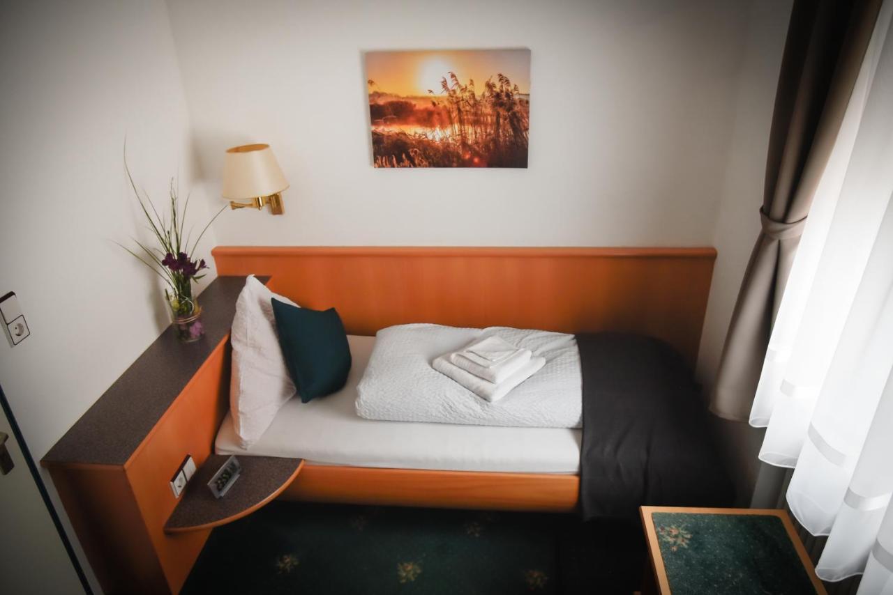 Pension Brenz Hotel Sontheim an der Brenz Екстериор снимка
